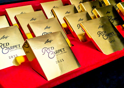 2025 Leaf Red Carpet Collection, Case